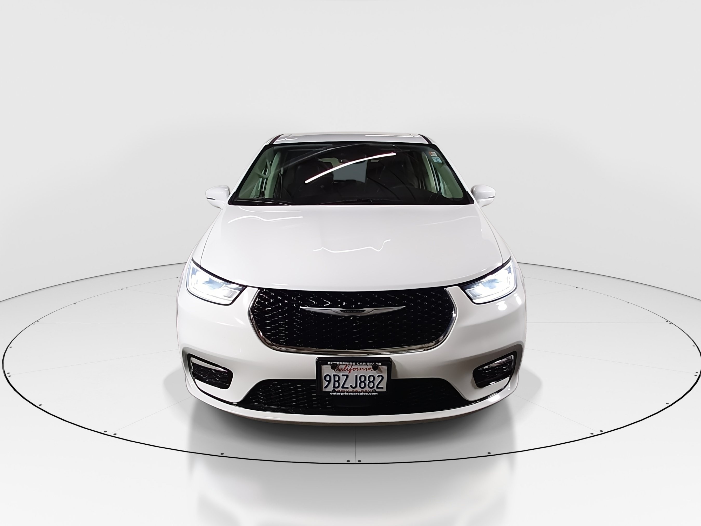 chrysler pacifica hybrid 2022 2C4RC1L71NR189560 image